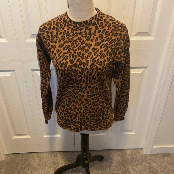 Danier size S wool animal print pullover - Picture 1 of 7